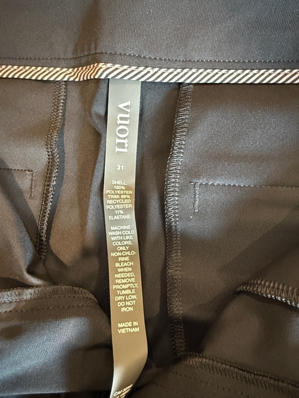 Vuori Men's Meta Shorts in Black - 31” waist - Picture 2 of 4